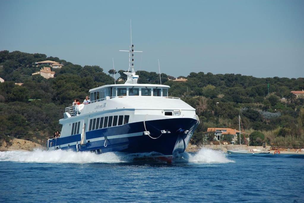 Studio Hyeres Port Et Iles D'Or. Exterior photo